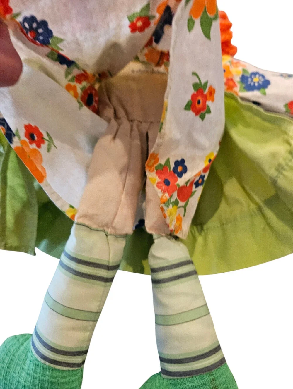 1960's Vintage Raggedy Ann Doll in Green Jumper Dress - Picture 4 of 4